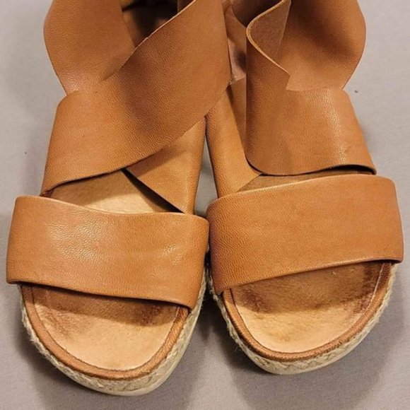 Wishbone Leather sandals - Picture 1 of 6